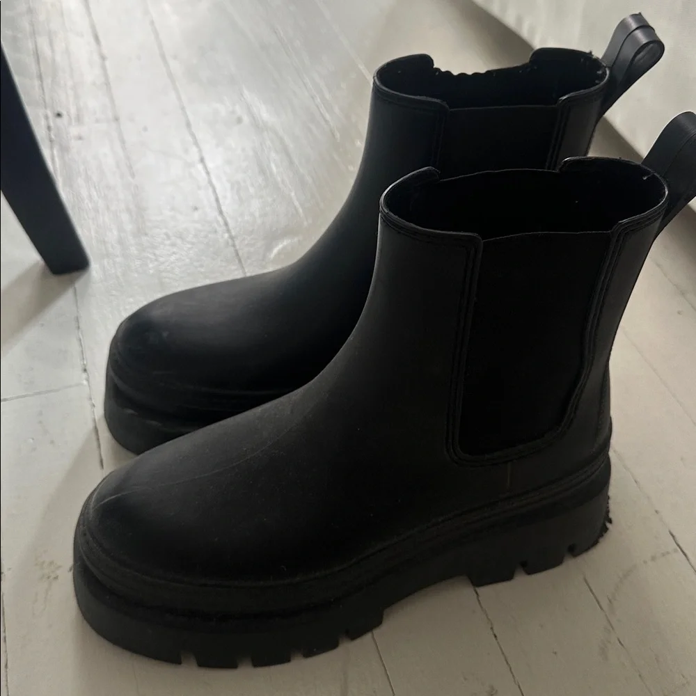Jeffrey Campbell sleek black